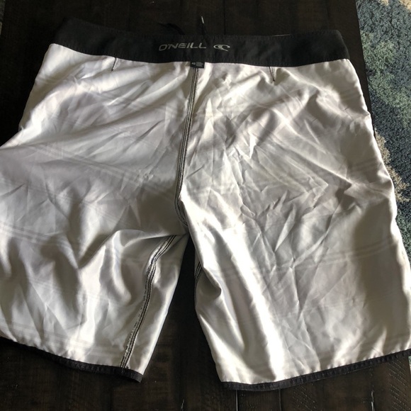 O’Neill Men’s Board Shorts Size 40 Swim Trunks Gray Black Stripes Pocket Beach - Picture 13 of 15